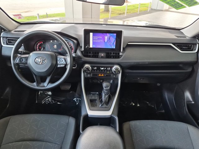 Used 2025 Toyota RAV4 XLE FWD image 15