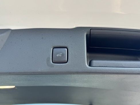 Certified 2023 Ford Escape ST-Line w/ Tech Pack #1 image 9