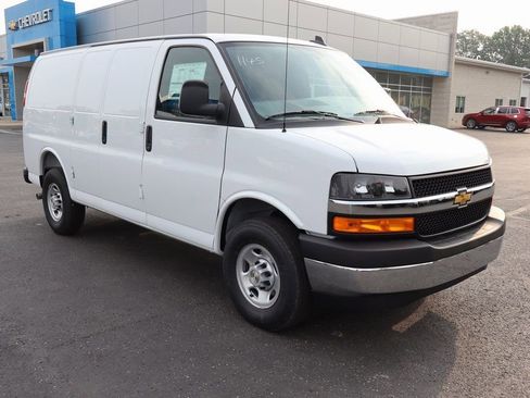 New 2025 Chevrolet Express 2500 Work Van w/ Driver Convenience Package image 2