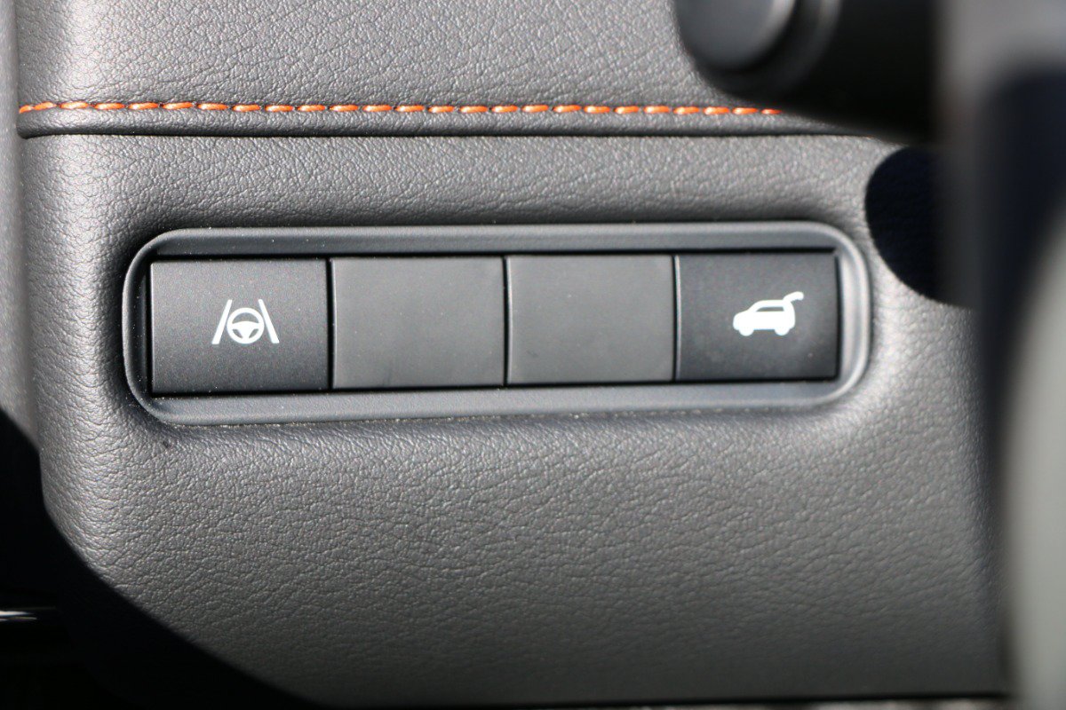 Used 2025 Nissan Armada PRO-4X w/ Pro-4X Premium Package AWD/4WD image 23