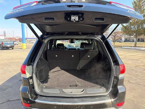 Used 2019 Jeep Grand Cherokee Limited image 18