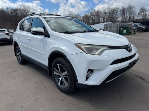Used 2016 Toyota RAV4 XLE w/ Protection Package image 7