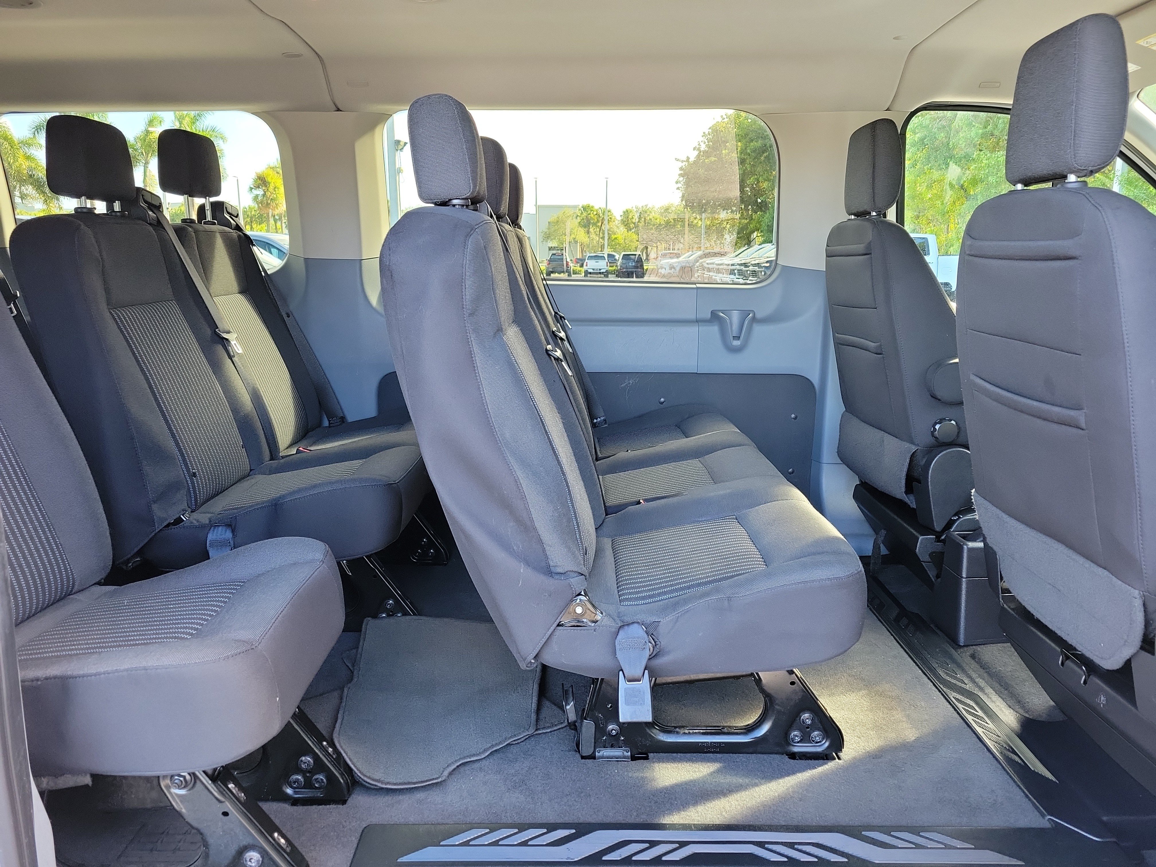 Used 2018 Ford Transit 350 XL RWD image 14
