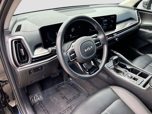 Certified 2024 Kia Sorento S FWD image 16