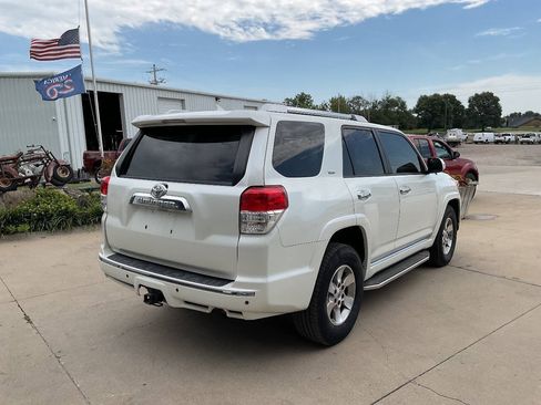 Used 2013 Toyota 4Runner SR5 RWD image 9
