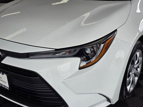 Certified 2025 Toyota Corolla LE FWD image 10