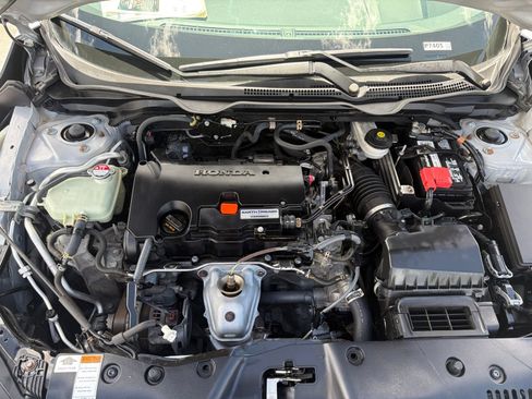 Used 2019 Honda Civic Sport image 29