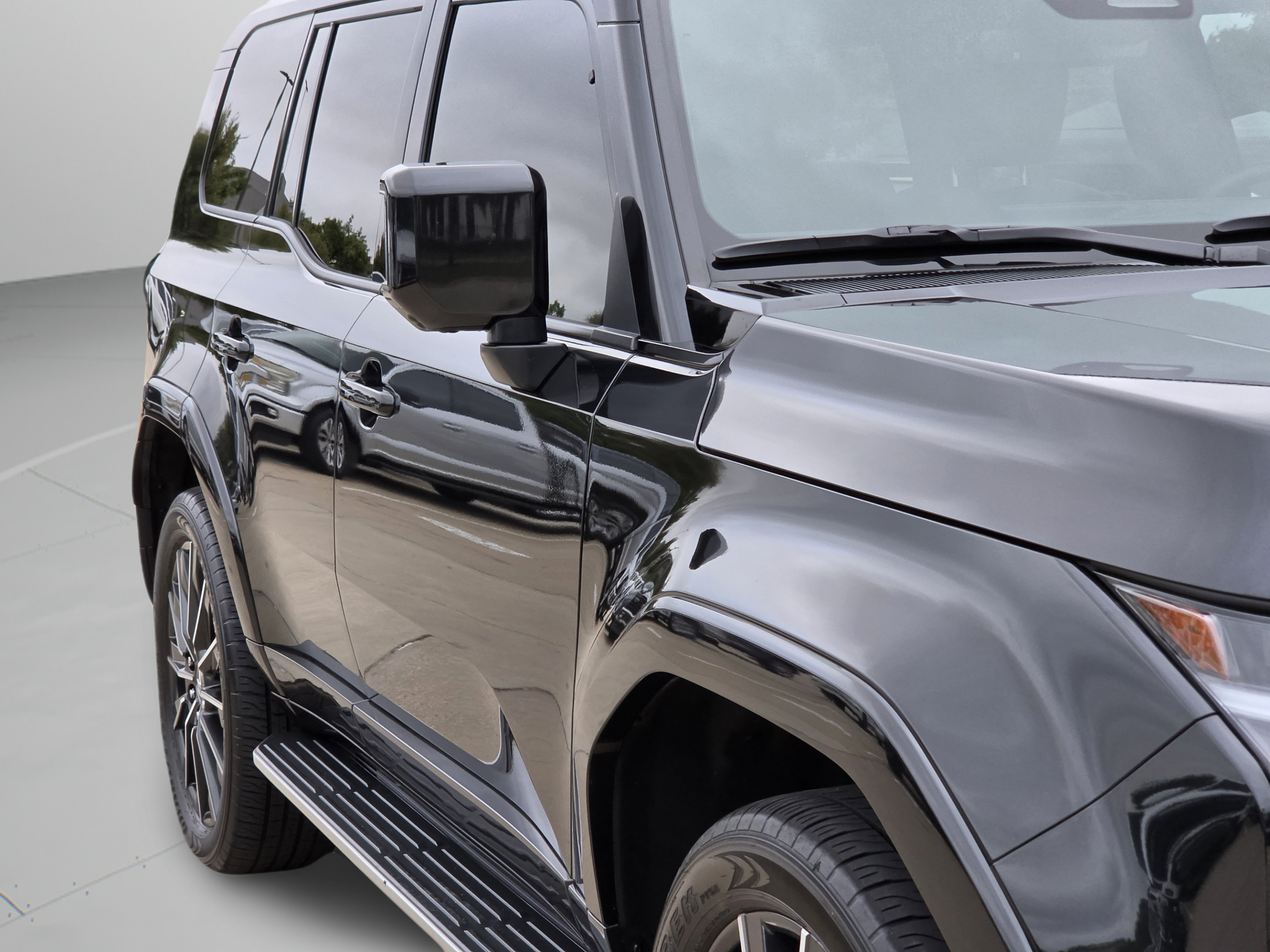 Used 2024 Lexus GX 550 w/ Accessory Package (Z1) AWD/4WD image 43
