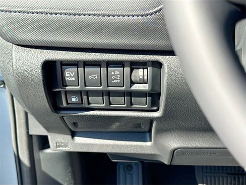 New 2025 Subaru Forester Limited image 6