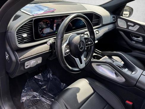 Used 2021 Mercedes-Benz GLS 450 4MATIC image 11