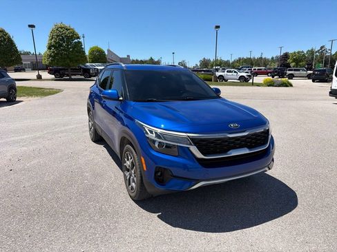 Used 2021 Kia Seltos EX AWD/4WD image 9