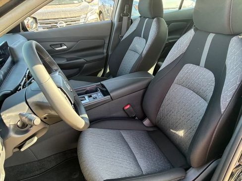 New 2026 Nissan Sentra SV w/ SV Convenience Package FWD image 11