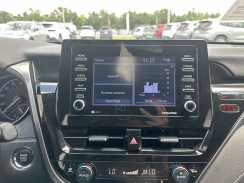 Used 2023 Toyota Camry SE w/ Convenience Package FWD image 11