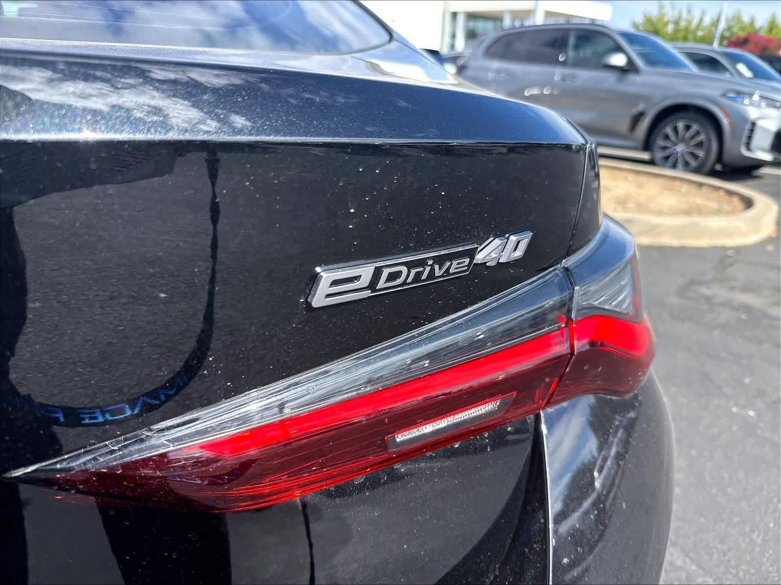 Used 2025 BMW i4 eDrive40 w/ Premium Package RWD image 25