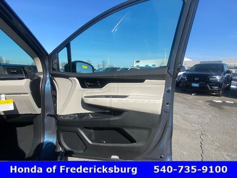 Used 2026 Honda Odyssey Elite image 26
