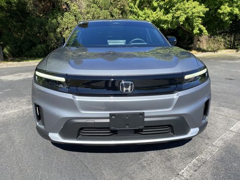 Used 2025 Honda Prologue EX image 3