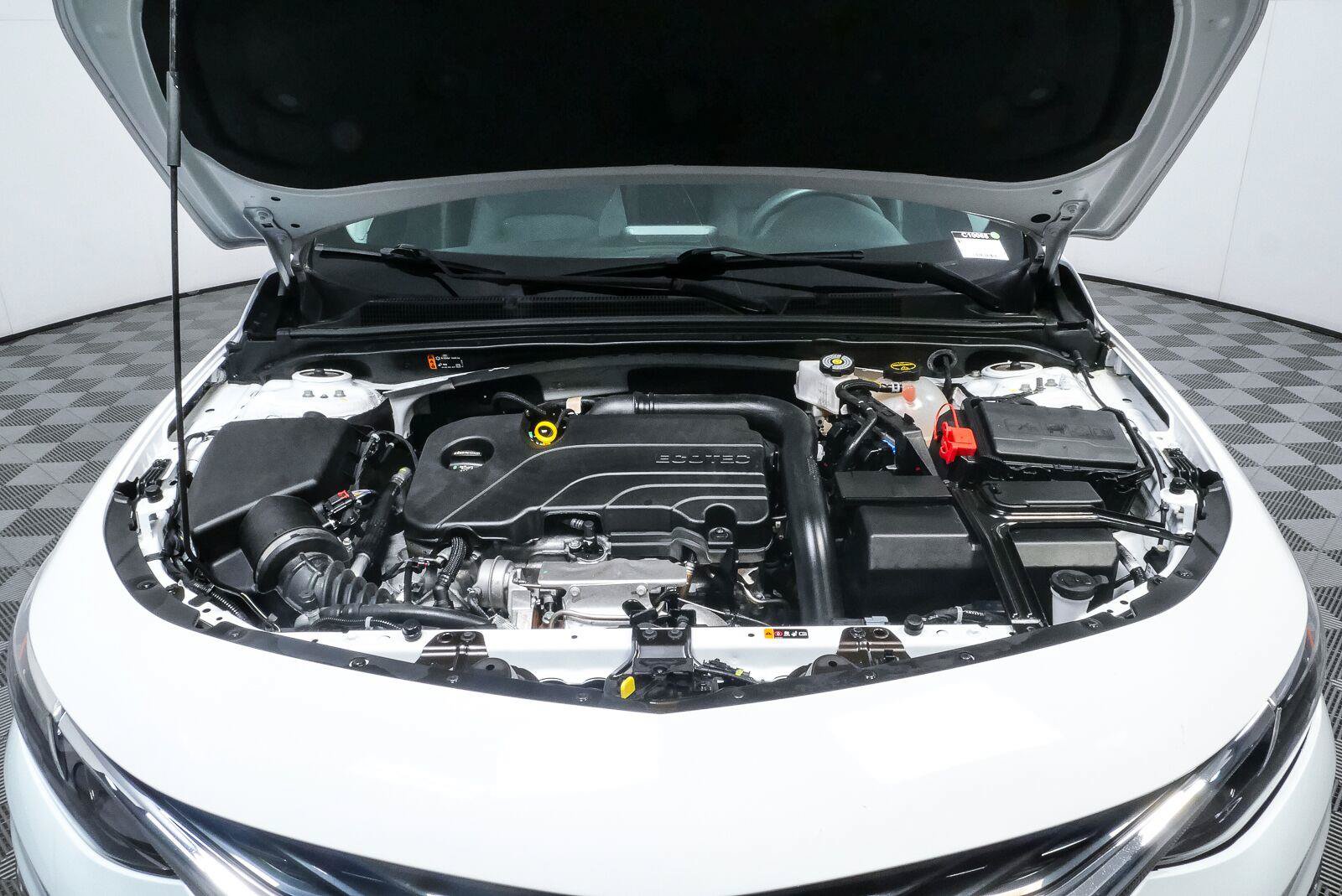 Used 2024 Chevrolet Malibu LT FWD image 32
