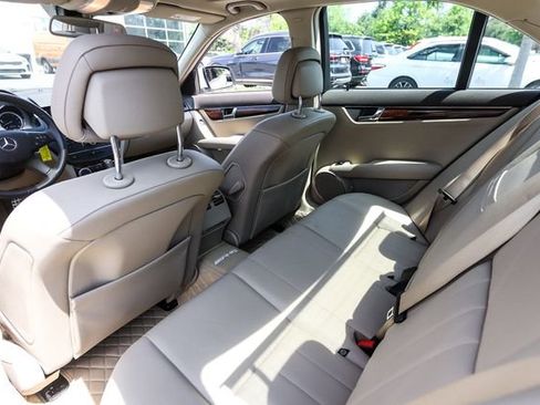 Used 2009 Mercedes-Benz C 350 Sport image 55