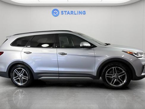 Used 2017 Hyundai Santa Fe Limited FWD image 12