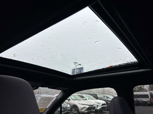 Certified 2025 Subaru Forester Premium image 12