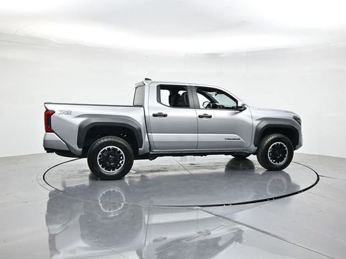 Used 2024 Toyota Tacoma TRD Off-Road AWD/4WD image 2
