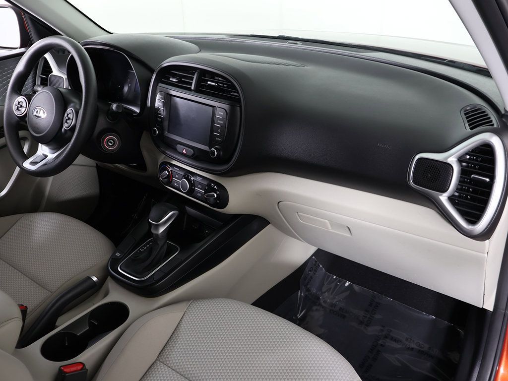 Used 2021 Kia Soul LX FWD image 24