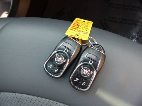 Used 2023 Buick Enclave Essence w/ Experience Buick Package AWD/4WD image 58