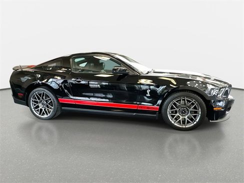 Used 2011 Ford Mustang Shelby GT500 w/ SVT Performance Pkg image 6