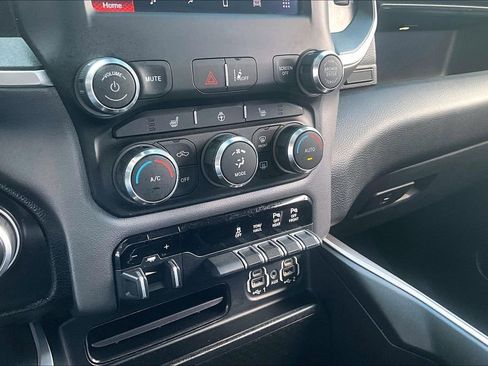 Used 2022 RAM 1500 Big Horn image 15
