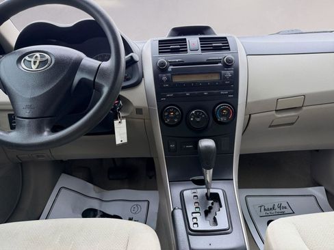 Used 2012 Toyota Corolla S image 11