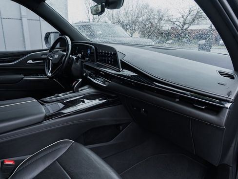 Used 2021 Cadillac Escalade Sport w/ Heavy-Duty Trailer Package image 29