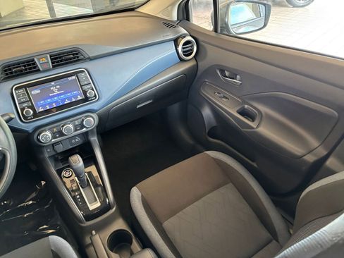 Used 2025 Nissan Versa SV FWD image 33