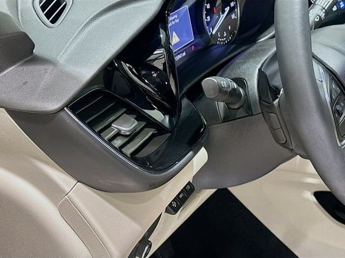Used 2023 Buick Envision Avenir FWD image 10