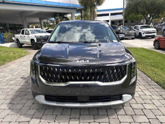 Used 2026 Kia Carnival FWD image 18