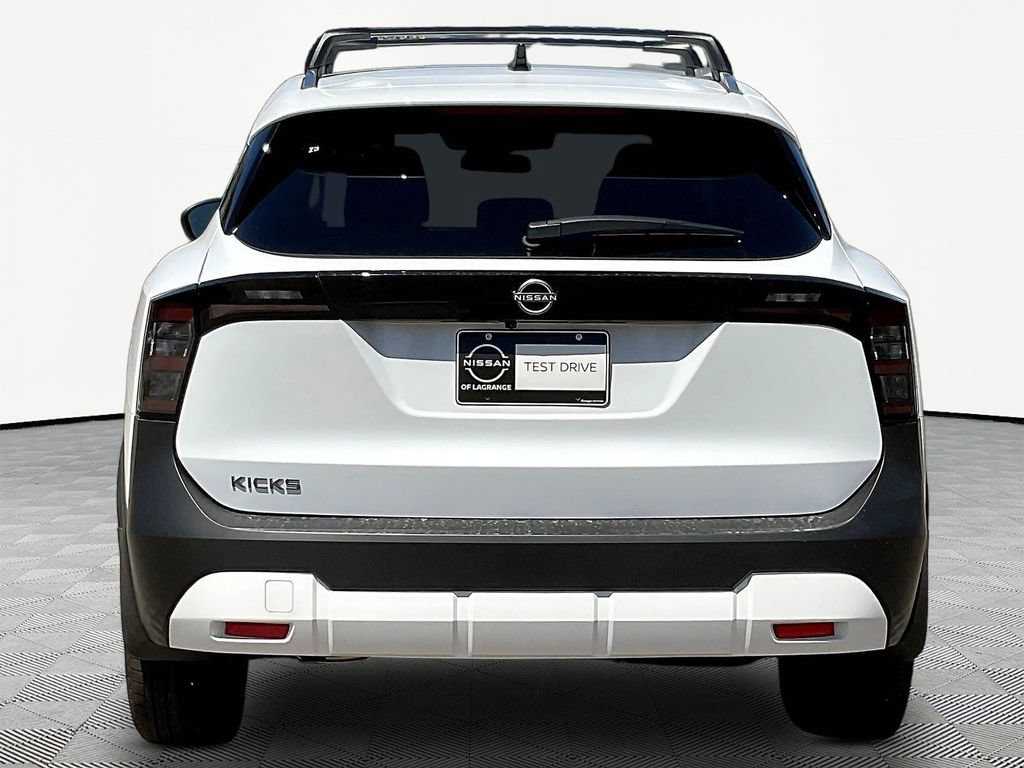 New 2027 Nissan Kicks SV FWD image 4