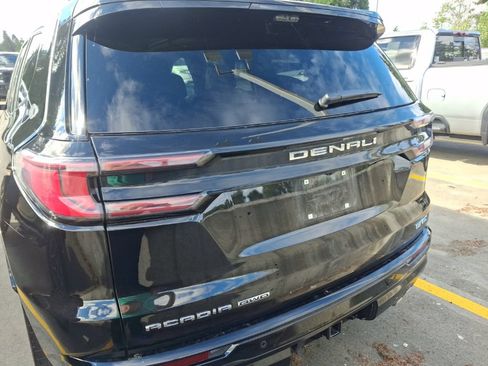 Used 2026 GMC Acadia Denali Ultimate w/ LPO, Floor Liner Package AWD/4WD image 7