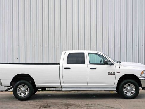Used 2014 RAM 2500 Tradesman w/ Chrome Appearance Group image 43