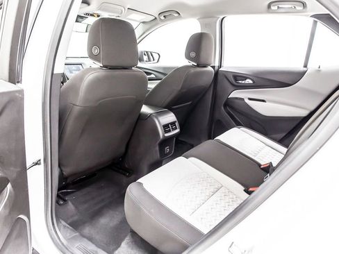 Used 2024 Chevrolet Equinox LS image 30