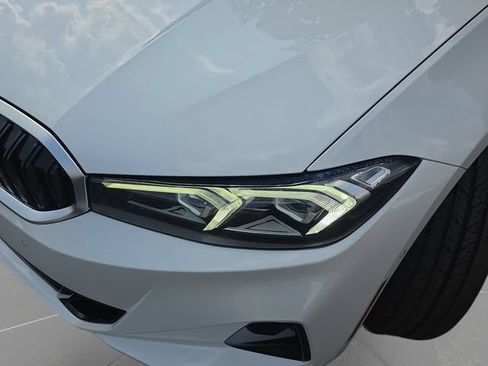 Used 2025 BMW 330i Sedan RWD image 28