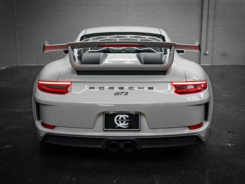 Used 2018 Porsche 911 GT3 image 11