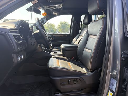 Used 2022 GMC Yukon XL AT4 AWD/4WD image 16