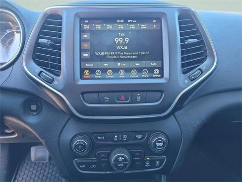 Used 2021 Jeep Cherokee Trailhawk w/ Trailer Tow Group image 16