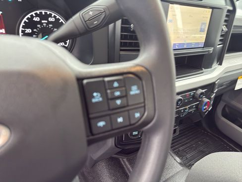 New 2026 Ford F250 XL w/ XL Chrome Package image 18