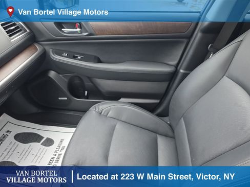 Used 2017 Subaru Outback 2.5i Limited image 23