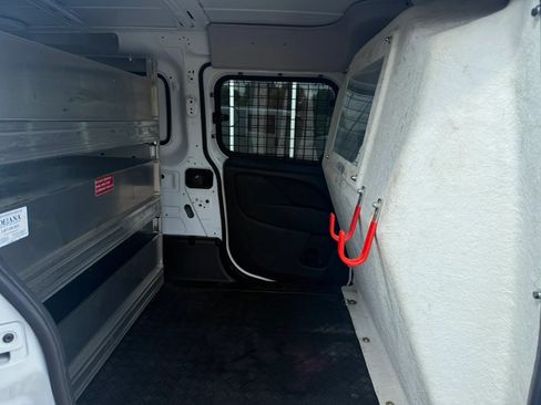 Used 2022 RAM ProMaster City Tradesman w/ Window Group 05 FWD image 16
