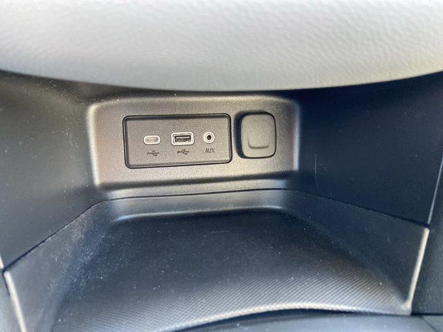 Used 2023 Chevrolet Equinox LT w/ Driver Convenience Package FWD image 33