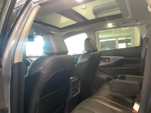 Used 2023 Nissan Murano SL w/ SL Moonroof Package image 6