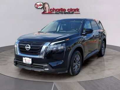 Used 2025 Nissan Pathfinder S