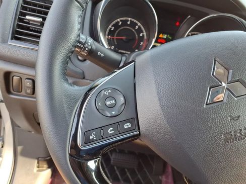 Used 2022 Mitsubishi Outlander Sport SE FWD image 8