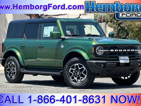 Used 2025 Ford Bronco Outer Banks AWD/4WD image 1